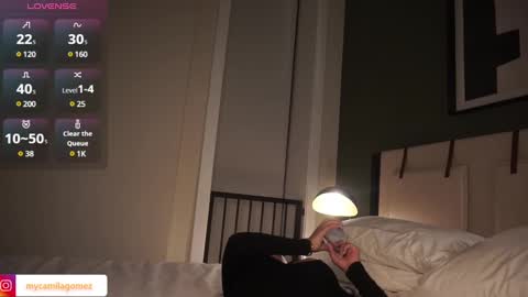 Snapshot of camilagomezz chatting on January 28, 2025, 11:50 pm Camila online show from January 28, 2025, 11:50 pm