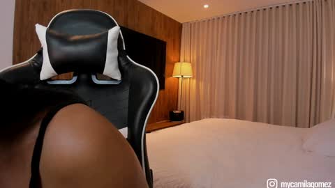 Snapshot of camilagomezz chatting on October 9, 2025, 1:14 am Camila online show from October 9, 2025, 1:14 am