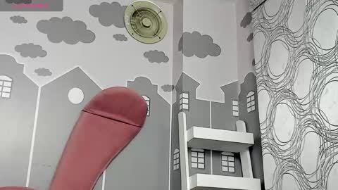 Snapshot of camilahunter__ chatting on February 20, 2025, 9:44 am Camila online show from February 20, 2025, 9:44 am