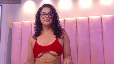 Camila online show from October 25, 2025, 12:13 pm