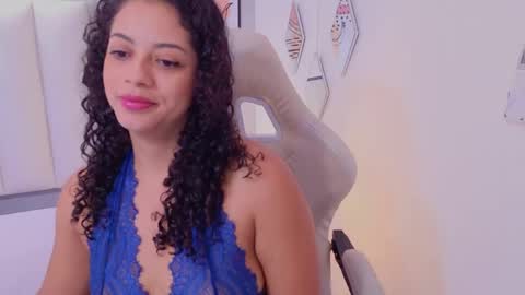 Snapshot of camilalevy chatting on June 1, 2026, 12:07 pm Camila online show from June 1, 2026, 12:07 pm