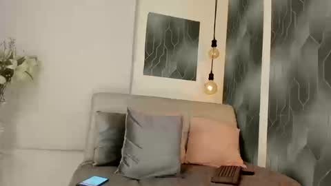 camila manzur online show from September 25, 2025, 11:30 pm