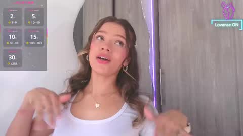 Snapshot of camilamonroee chatting on July 29, 2026, 2:37 pm Camila Monroee online show from July 29, 2026, 2:37 pm