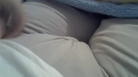 Snapshot of camilaperes69 chatting on June 1, 2026, 10:44 pm flash 50 tokens BIG CLIT tits pussy. masturbation big clit 150 tokens fingers inside pussy 1000 tk pump big clit 300 tk online show from June 1, 2026, 10:44 pm