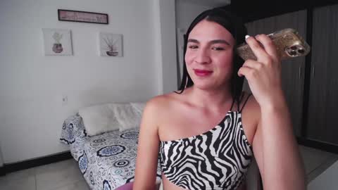 Snapshot of camilaryan chatting on December 6, 2024, 8:07 pm X IGcamiryan01 online show from December 6, 2024, 8:07 pm