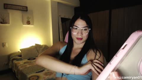 Snapshot of camilaryan chatting on February 26, 2025, 1:43 am X IGcamiryan01 online show from February 26, 2025, 1:43 am