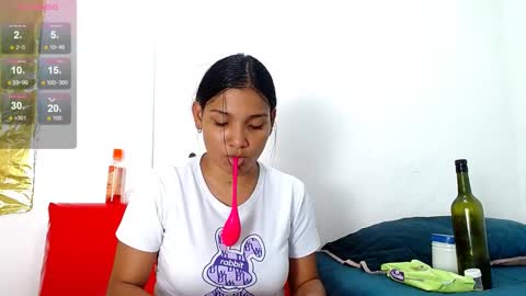 Snapshot of camilavagina24 chatting on December 26, 2024, 4:47 pm Camila online show from December 26, 2024, 4:47 pm