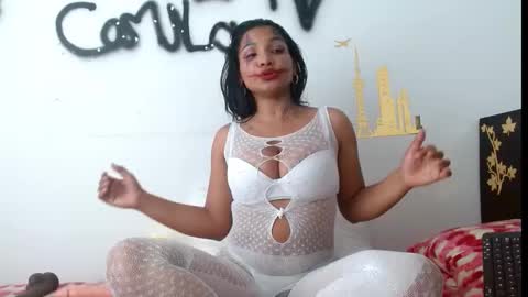 Snapshot of camilavagina24 chatting on October 15, 2025, 6:52 pm Camila online show from October 15, 2025, 6:52 pm