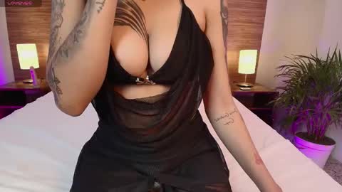 Snapshot of camilavelour chatting on May 10, 2026, 6:40 am Camila Velour online show from May 10, 2026, 6:40 am