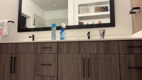 Snapshot of camiliakxoxo chatting on December 17, 2024, 10:54 pm camiliakxoxo online show from December 17, 2024, 10:54 pm