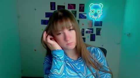 Snapshot of camilla_body chatting on April 15, 2026, 5:36 am Camilla online show from April 15, 2026, 5:36 am