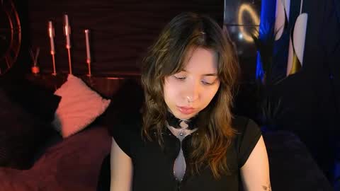 Camilla online show from May 7, 2026, 6:19 am