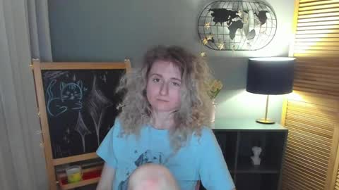 Snapshot of camilladreamer chatting on May 9, 2026, 4:39 am camilladreamer online show from May 9, 2026, 4:39 am