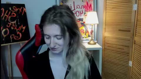 camilladreamer online show from June 29, 2026, 7:03 pm