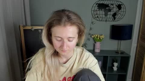 camilladreamer online show from July 30, 2026, 1:32 pm