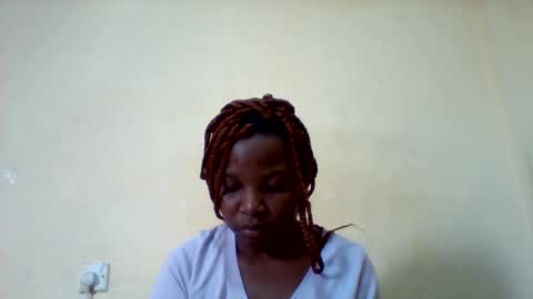 camillah_sweet online show from May 13, 2026, 10:01 am