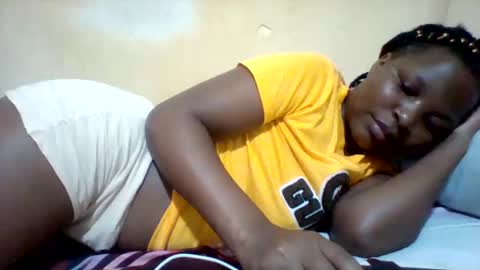 camillah_sweet online show from May 26, 2026, 7:10 pm