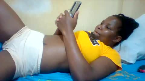 camillah_sweet online show from June 16, 2026, 6:10 pm