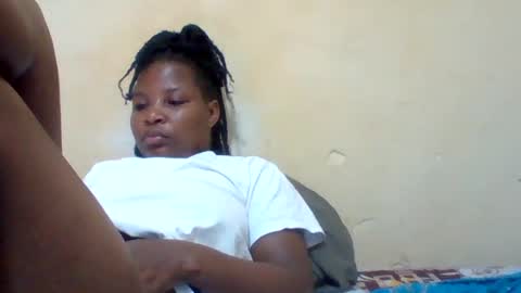 camillah_sweet online show from June 20, 2026, 8:28 am