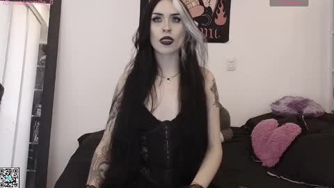 Camille  online show from October 27, 2025, 8:13 pm