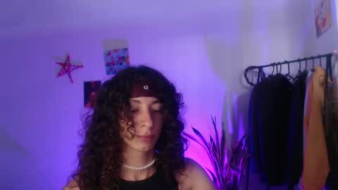 Snapshot of camille_delrey chatting on January 28, 2025, 2:21 pm Camille online show from January 28, 2025, 2:21 pm