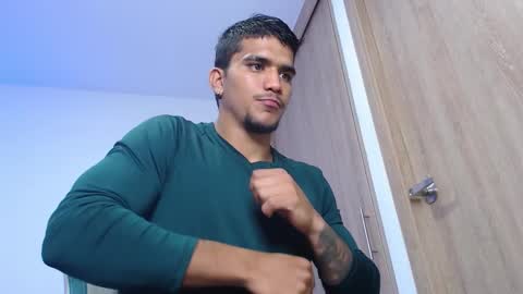 camilo_contre21 online show from March 22, 2026, 12:14 am