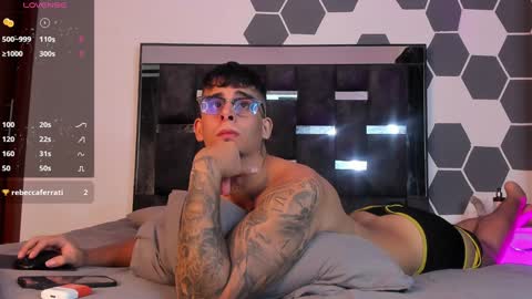 Snapshot of camilo_ospina_ chatting on February 1, 2025, 8:39 am INDEPENDENT MODEL online show from February 1, 2025, 8:39 am
