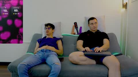 Snapshot of camilo_stark chatting on February 4, 2025, 2:53 pm Camilo online show from February 4, 2025, 2:53 pm