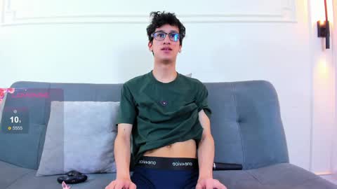 Snapshot of camilo_stark chatting on May 5, 2026, 3:14 am Camilo online show from May 5, 2026, 3:14 am