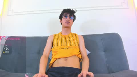 Snapshot of camilo_stark chatting on May 19, 2026, 3:02 am Camilo online show from May 19, 2026, 3:02 am