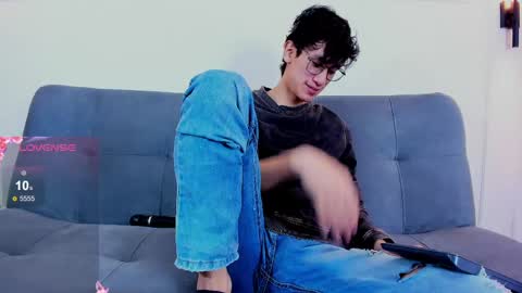 Snapshot of camilo_stark chatting on June 6, 2026, 3:22 am Camilo online show from June 6, 2026, 3:22 am