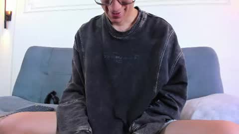 Snapshot of camilo_stark chatting on June 13, 2026, 3:59 am Camilo online show from June 13, 2026, 3:59 am