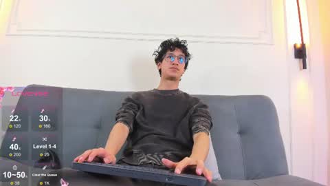 Snapshot of camilo_stark chatting on June 18, 2026, 3:18 am Camilo online show from June 18, 2026, 3:18 am