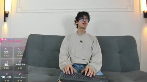 Snapshot of camilo_stark chatting on July 8, 2026, 3:11 am Camilo online show from July 8, 2026, 3:11 am