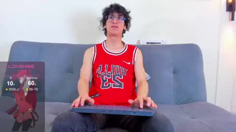 Snapshot of camilo_stark chatting on July 30, 2026, 3:05 am Camilo online show from July 30, 2026, 3:05 am