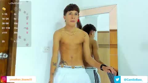 Snapshot of camilobass_ chatting on January 16, 2025, 1:16 am Camilo Bass online show from January 16, 2025, 1:16 am