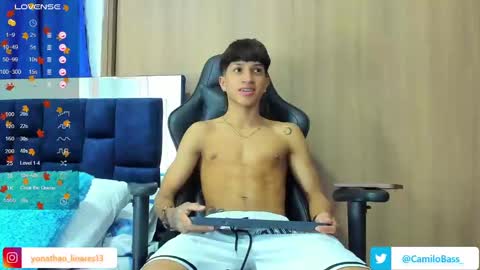 Snapshot of camilobass_ chatting on February 15, 2025, 4:03 am Camilo Bass online show from February 15, 2025, 4:03 am