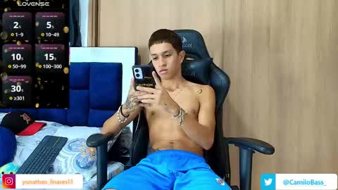 Snapshot of camilobass_ chatting on September 20, 2025, 1:17 am Camilo Bass online show from September 20, 2025, 1:17 am