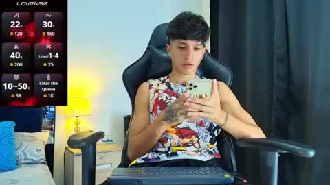 Snapshot of camilobass_ chatting on July 17, 2026, 12:50 am Camilo Bass online show from July 17, 2026, 12:50 am