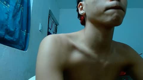 Snapshot of camilohot_2 chatting on April 19, 2026, 1:54 pm camilo online show from April 19, 2026, 1:54 pm