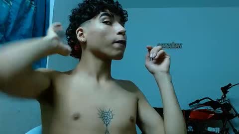 Snapshot of camilohot_2 chatting on April 21, 2026, 9:37 am camilo online show from April 21, 2026, 9:37 am