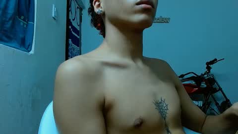 Snapshot of camilohot_2 chatting on April 29, 2026, 7:56 am camilo online show from April 29, 2026, 7:56 am