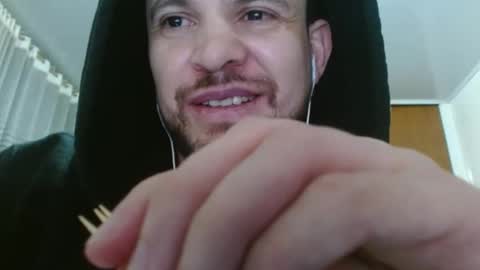 camilo online show from December 4, 2024, 4:54 am