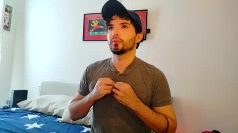 camilo online show from December 14, 2025, 1:49 pm