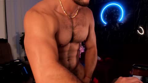 Snapshot of camilowatson chatting on December 7, 2024, 10:12 am Camilo Watson online show from December 7, 2024, 10:12 am