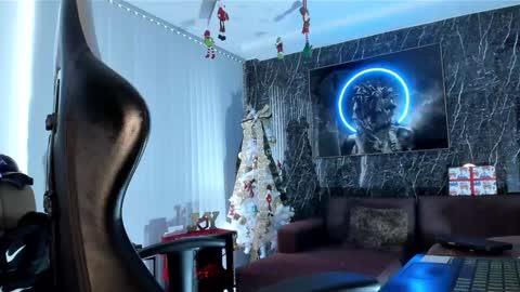 Snapshot of camilowatson chatting on December 12, 2024, 9:37 pm Camilo Watson online show from December 12, 2024, 9:37 pm