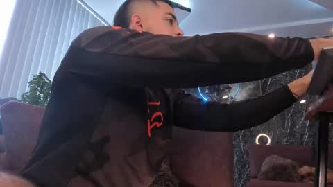 Snapshot of camilowatson chatting on October 7, 2025, 4:26 pm Camilo Watson online show from October 7, 2025, 4:26 pm