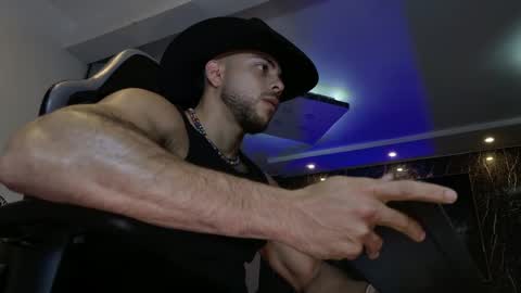 Camilo Watson online show from May 4, 2026, 1:23 am