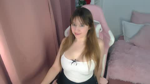 Snapshot of caminicole chatting on June 9, 2026, 3:29 am Nicole online show from June 9, 2026, 3:29 am