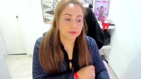 Snapshot of camixxx_m chatting on May 25, 2026, 11:16 am camixxx_m online show from May 25, 2026, 11:16 am
